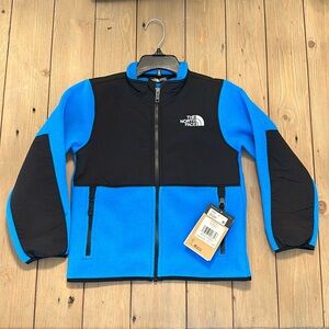 The North Face Kids Denali Jacket Optic Blue, 7, new with tags